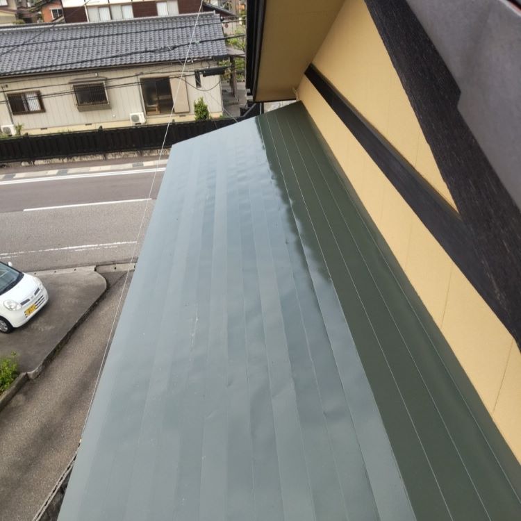屋根塗装後
